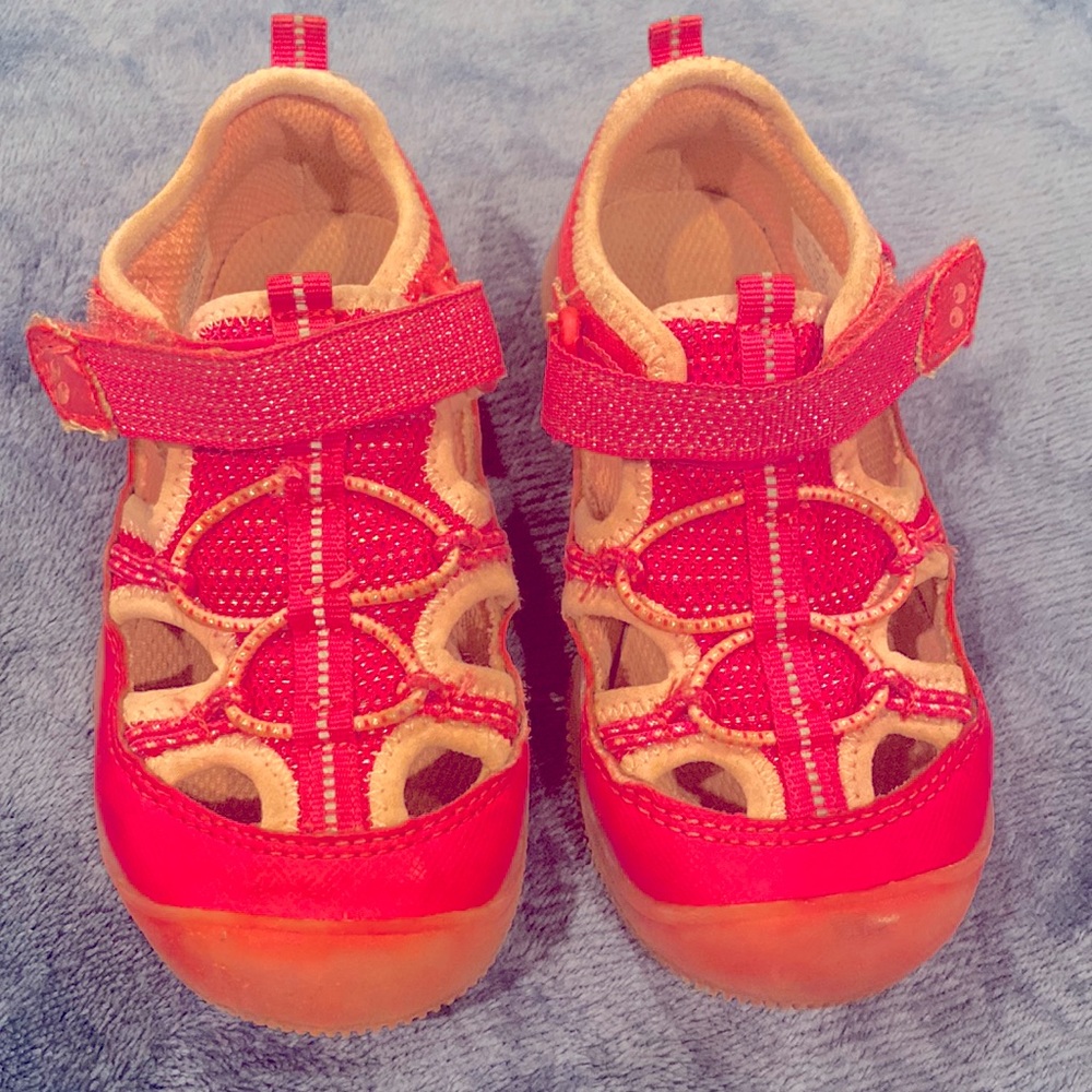 Girls sandals